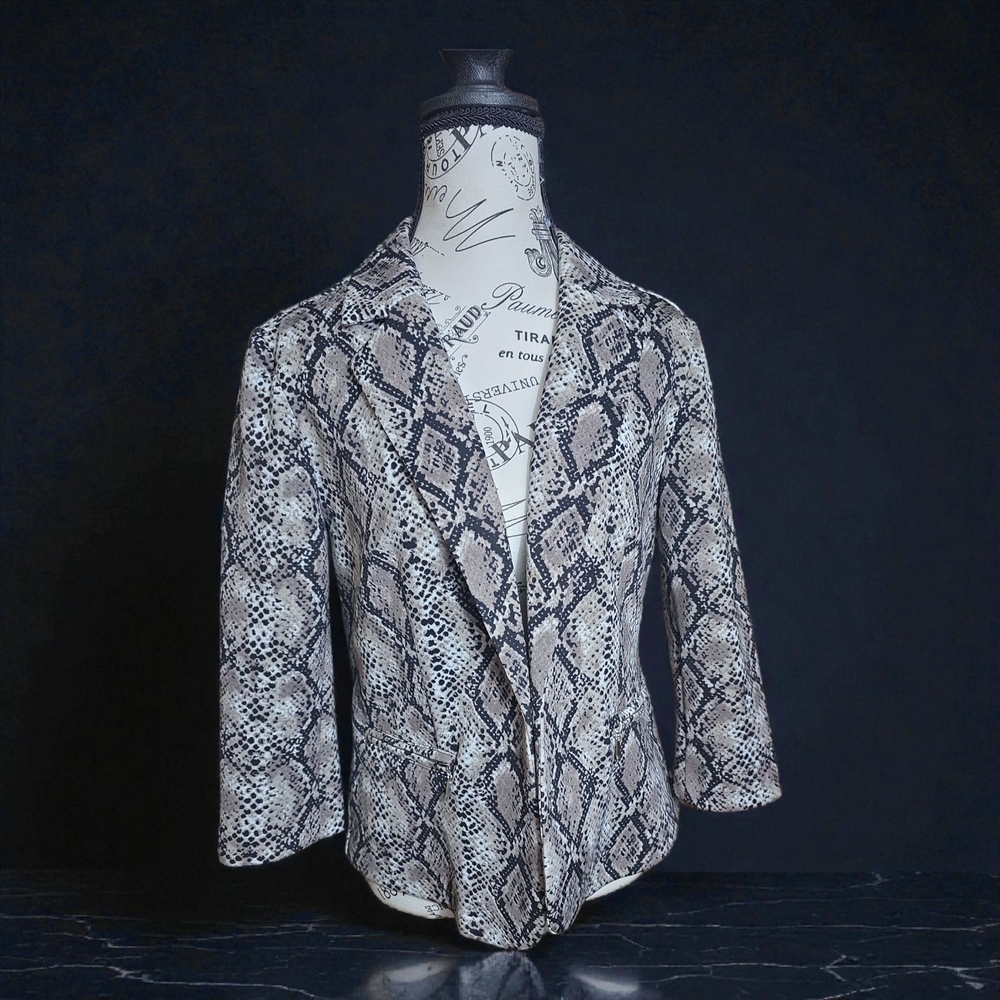 89th & Madison Black and Gray Snakeskin‎ Jacket